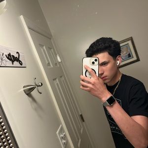 Meet your Posher, Chavita